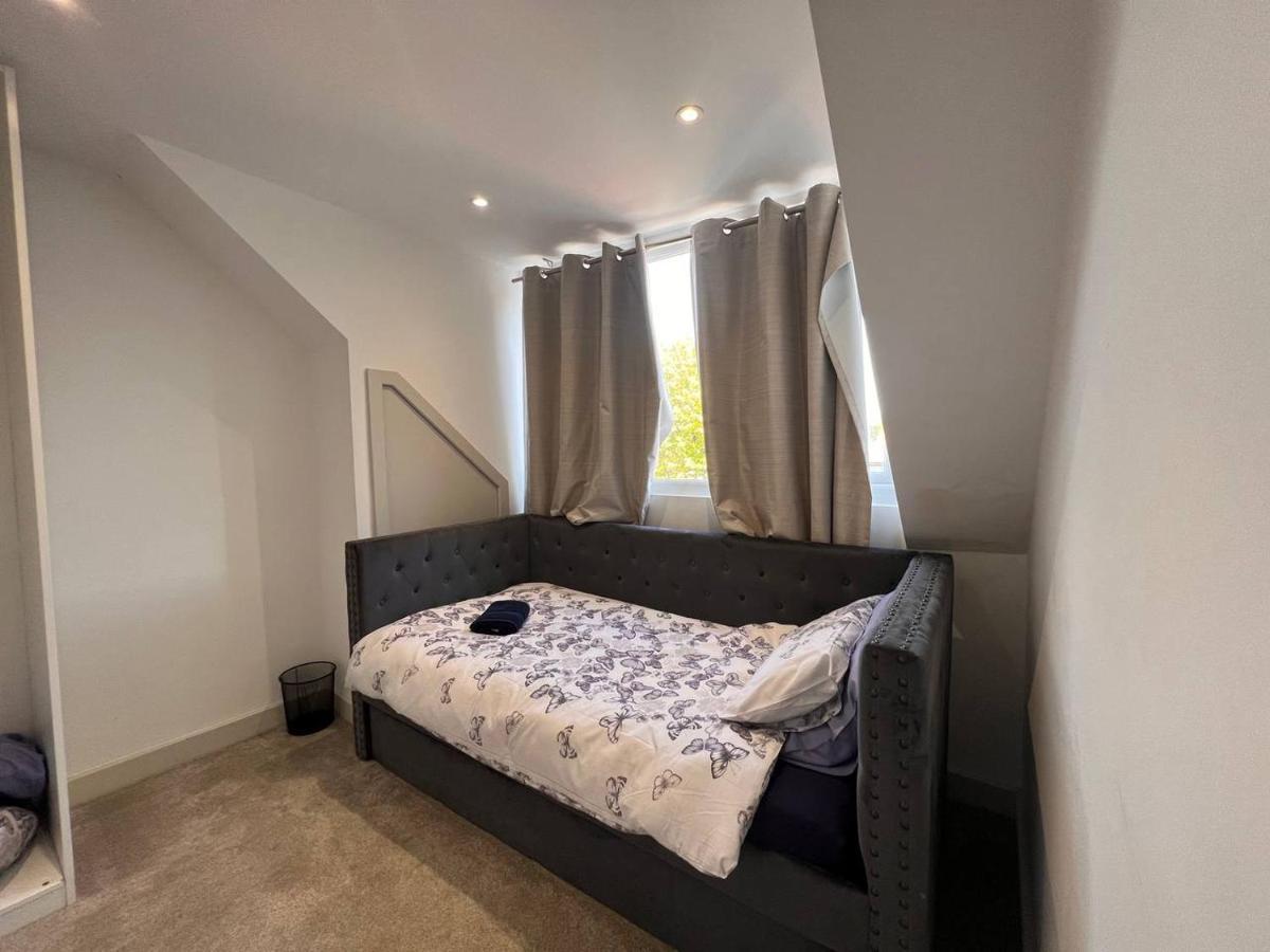Modern 2 Bedroom Flat London Exteriör bild