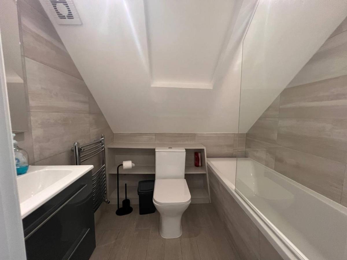 Modern 2 Bedroom Flat London Exteriör bild